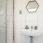 Διαμέρισμα Stylish Penthouse With Outside Balcony! *